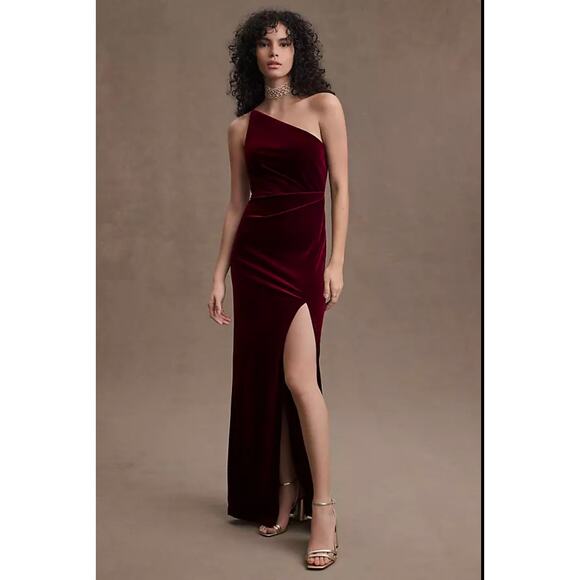 NEW Jenny Yoo One-Shoulder Stretch Velvet Gown Size 10 Dark Berry Red - Picture 1 of 8